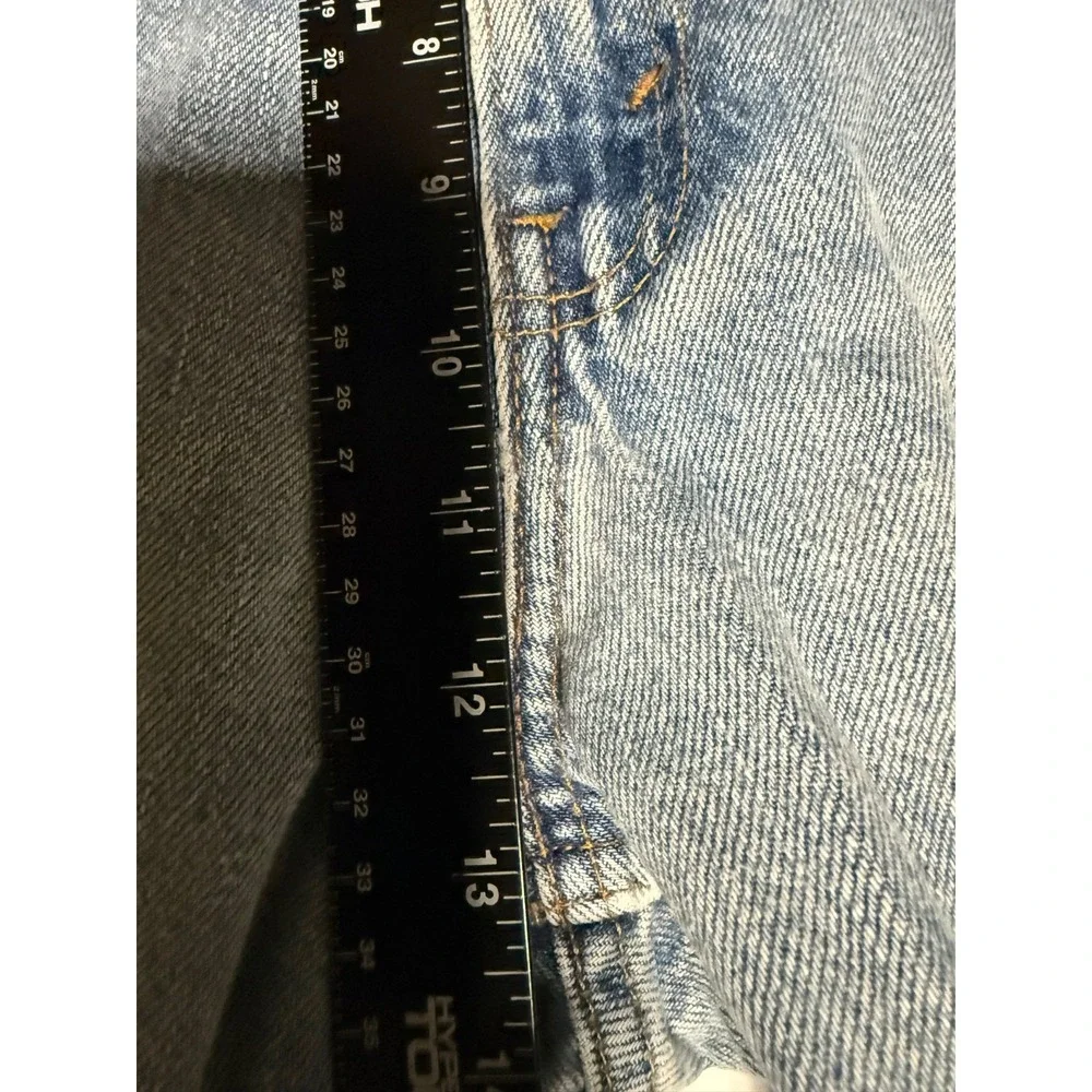 Vintage Levi's 560 Loose Fit Jeans Men's 40x32 2002 Made in Mexico
